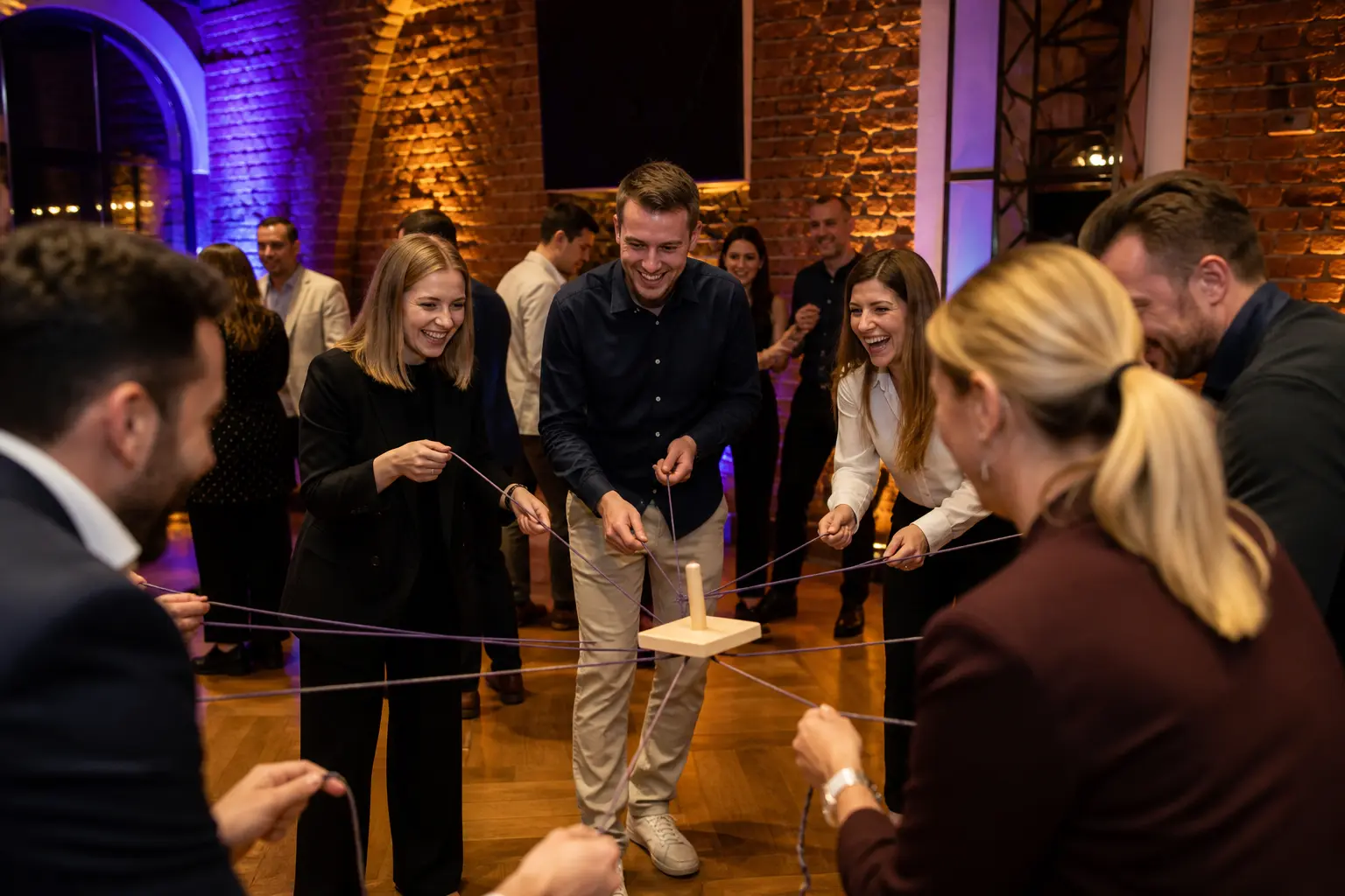 Wieczór integracyjny w Krakowie — zespół podczas wspólnej zabawy